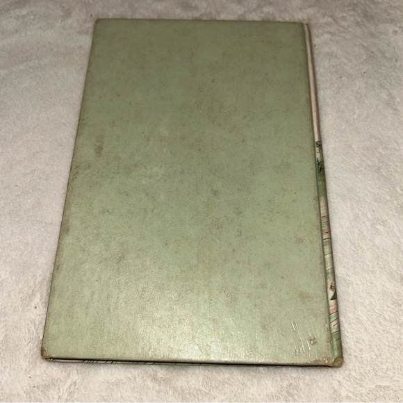 A 1st Edition Book, Stuart Little by E.B. White. 1945 Original. No Dust Jacket. - Picture 13 of 14